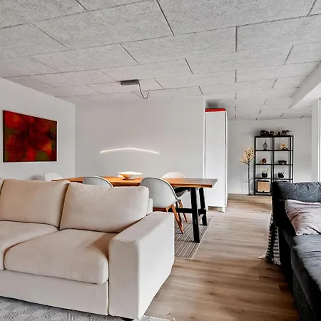 3 Bedroom Cozy In Casa de Férias *